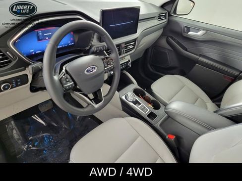 Used 2024 Ford Escape Platinum w/ Class II Trailer Tow Package image 12