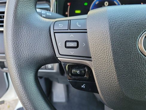 Used 2025 Toyota Camry LE image 20