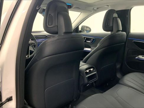 Used 2026 Mercedes-Benz E 350 Sedan image 17
