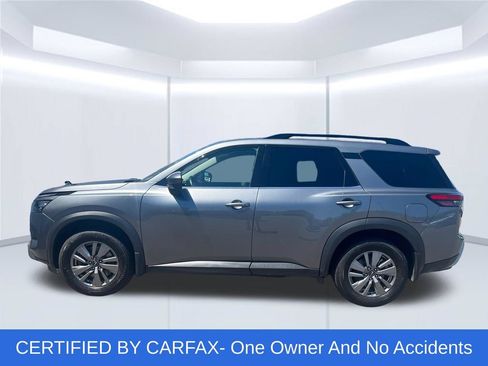 Used 2024 Nissan Pathfinder SV AWD/4WD image 2