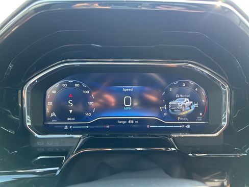 New 2025 Chevrolet Silverado 2500 High Country w/ High Country Premium Package AWD/4WD image 30