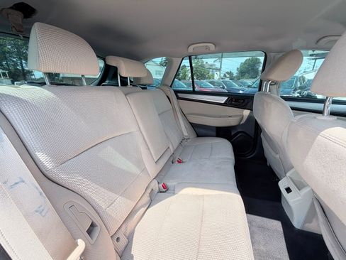 Used 2018 Subaru Outback 2.5i AWD/4WD image 20