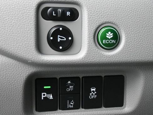 Used 2022 Honda Pilot Touring image 6