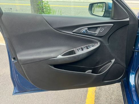 Used 2019 Chevrolet Malibu LS w/ Driver Confidence Package II FWD image 11