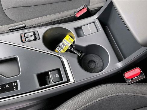 Certified 2025 Subaru Crosstrek 2.0i Premium image 18