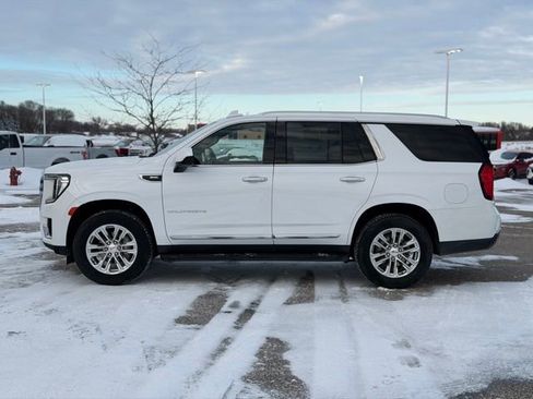 Used 2024 GMC Yukon SLT image 10