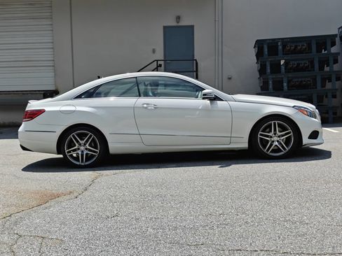 Used 2015 Mercedes-Benz E 400 4MATIC Coupe image 2