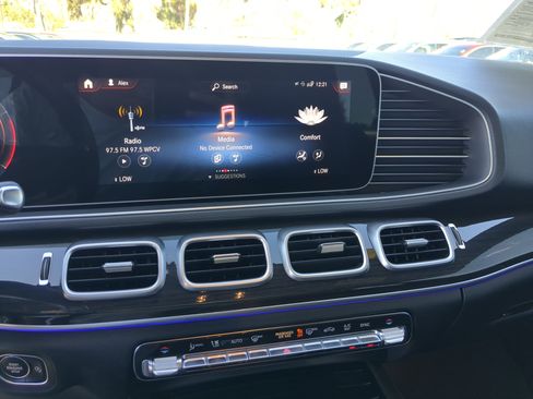 Used 2022 Mercedes-Benz GLE 450 4MATIC image 23