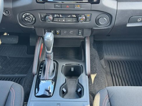 Used 2023 Nissan Frontier PRO-4X w/ Pro Convenience Package image 14