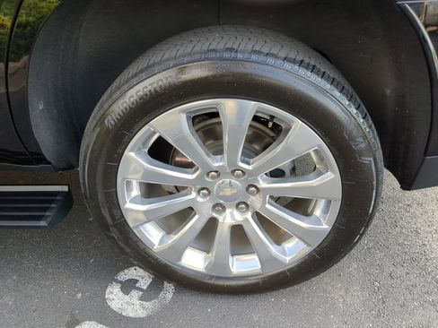 Used 2022 Chevrolet Tahoe Premier image 32