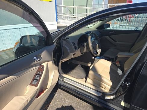 Used 2012 Nissan Altima 2.5 SL w/ 2.5SL Pkg FWD image 16