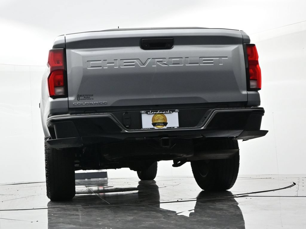 Used 2023 Chevrolet Colorado Z71 w/ Z71 Convenience Package 2 AWD/4WD image 25