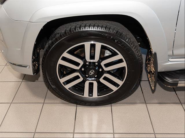 Used 2024 Toyota 4Runner Limited AWD/4WD image 6
