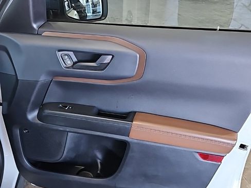 Used 2022 Ford Bronco Sport Outer Banks w/ Tech Package image 11