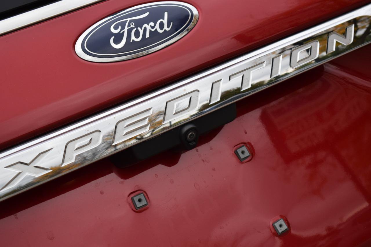 Used 2020 Ford Expedition King Ranch w/ Cargo Package AWD/4WD image 20