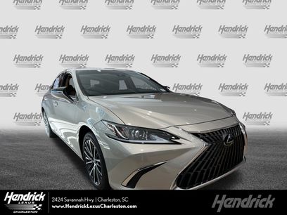 New 2025 Lexus ES 350 w/ Premium Package