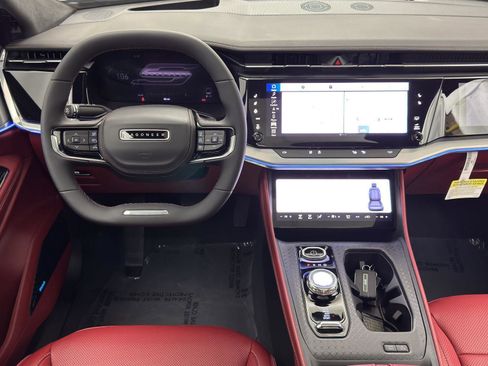 Used 2024 Jeep Wagoneer Launch Edition image 33