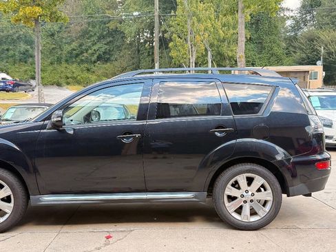 Used 2013 Mitsubishi Outlander SE image 4