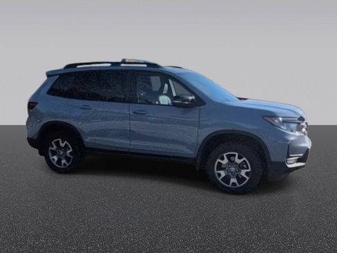 Used 2023 Honda Passport TrailSport image 10