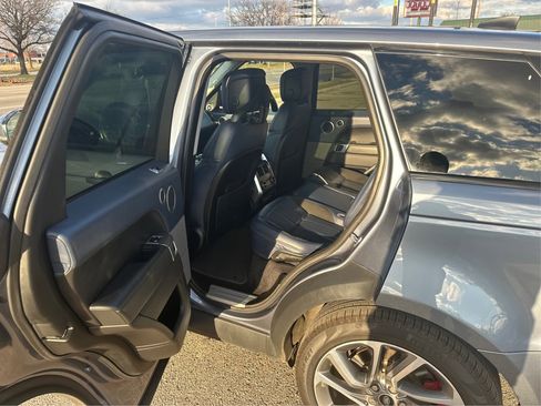 Used 2020 Land Rover Range Rover Sport HSE Dynamic image 11