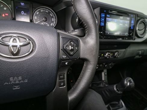 Used 2019 Toyota Tacoma TRD Off-Road AWD/4WD image 27
