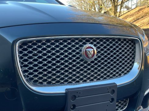 Used 2016 Jaguar XJ L Portfolio image 15