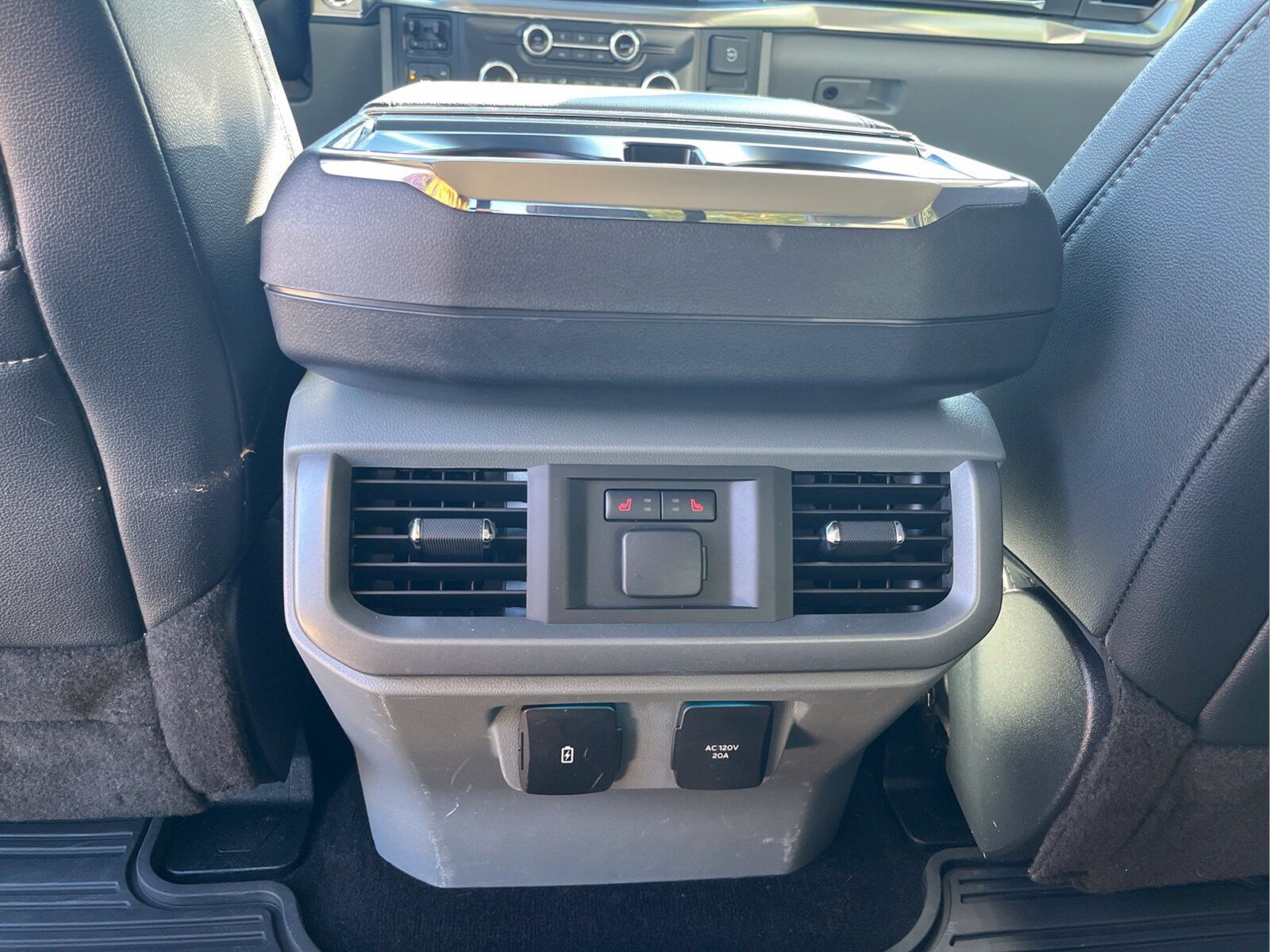 Used 2022 Ford F150 Lariat w/ Equipment Group 502A High AWD/4WD image 30