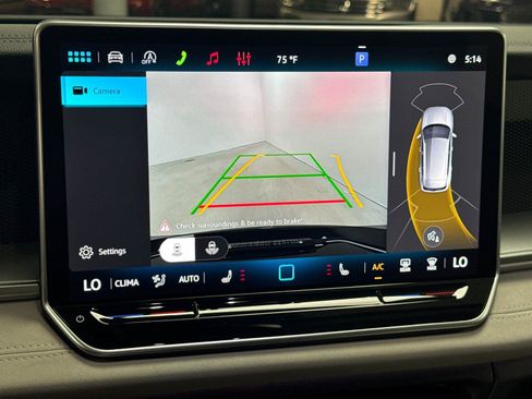 New 2026 Volkswagen Tiguan SE FWD image 18
