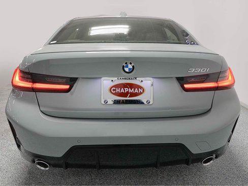 Used 2026 BMW 330i Sedan w/ M Sport Package RWD image 4