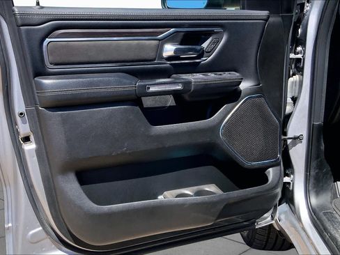 Used 2025 RAM 1500 Laramie AWD/4WD image 22