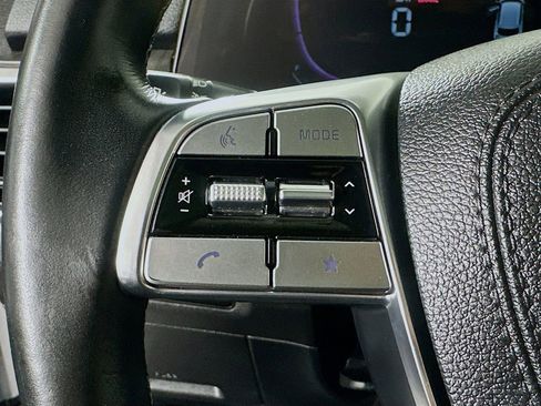 Certified 2023 Kia Telluride EX w/ EX Captain's Chair Package AWD/4WD image 13