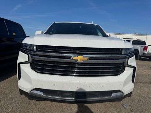 Used 2024 Chevrolet Tahoe LT w/ Luxury Package image 2
