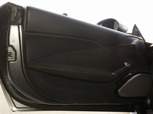 Used 2021 Ferrari Roma image 20