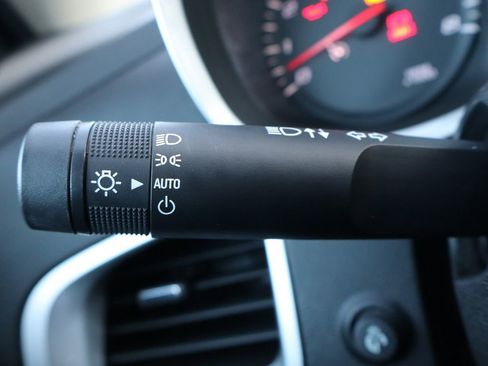 Used 2015 Chevrolet Equinox LT w/ Driver Convenience Package image 30