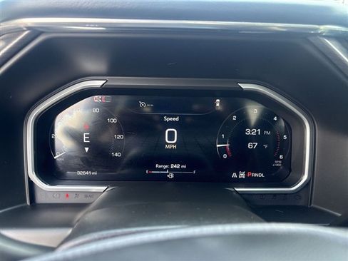 Certified 2026 GMC Sierra 3500 Denali Ultimate AWD/4WD image 11