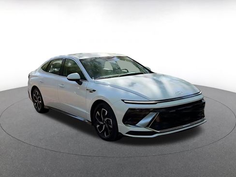 Used 2025 Hyundai Sonata SEL image 3