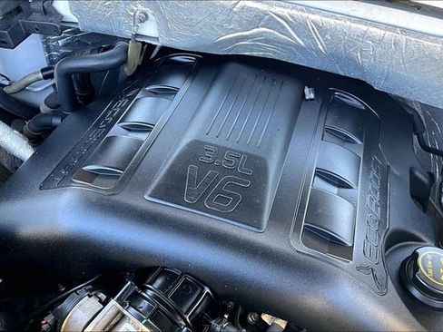 Used 2017 Ford Expedition Limited w/ Equipment Group 301A RWD image 30