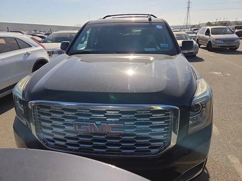 Used 2018 GMC Yukon XL Denali RWD image 6