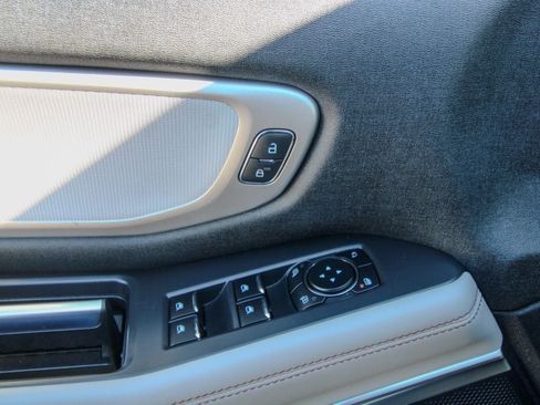 Used 2025 Ford Expedition Active AWD/4WD image 15