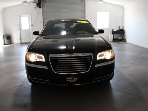 Used 2012 Chrysler 300 RWD image 43