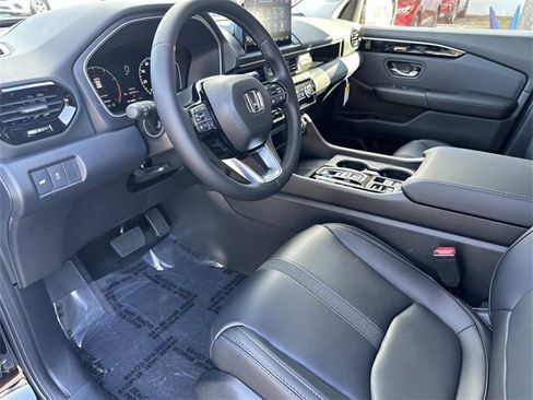 New 2025 Honda Pilot Touring image 23