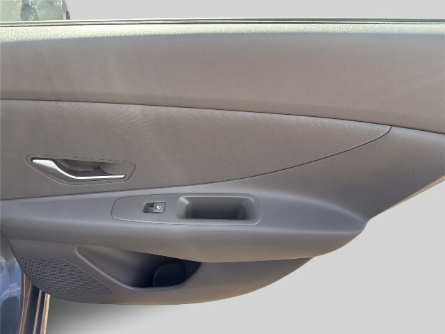 Used 2023 Hyundai Elantra SEL FWD image 23