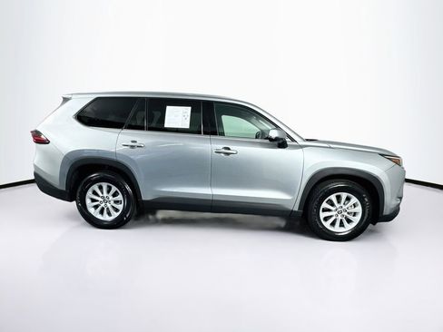 Used 2025 Toyota Grand Highlander FWD image 11