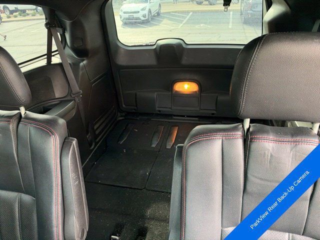 Used 2016 Dodge Grand Caravan R/T FWD image 14