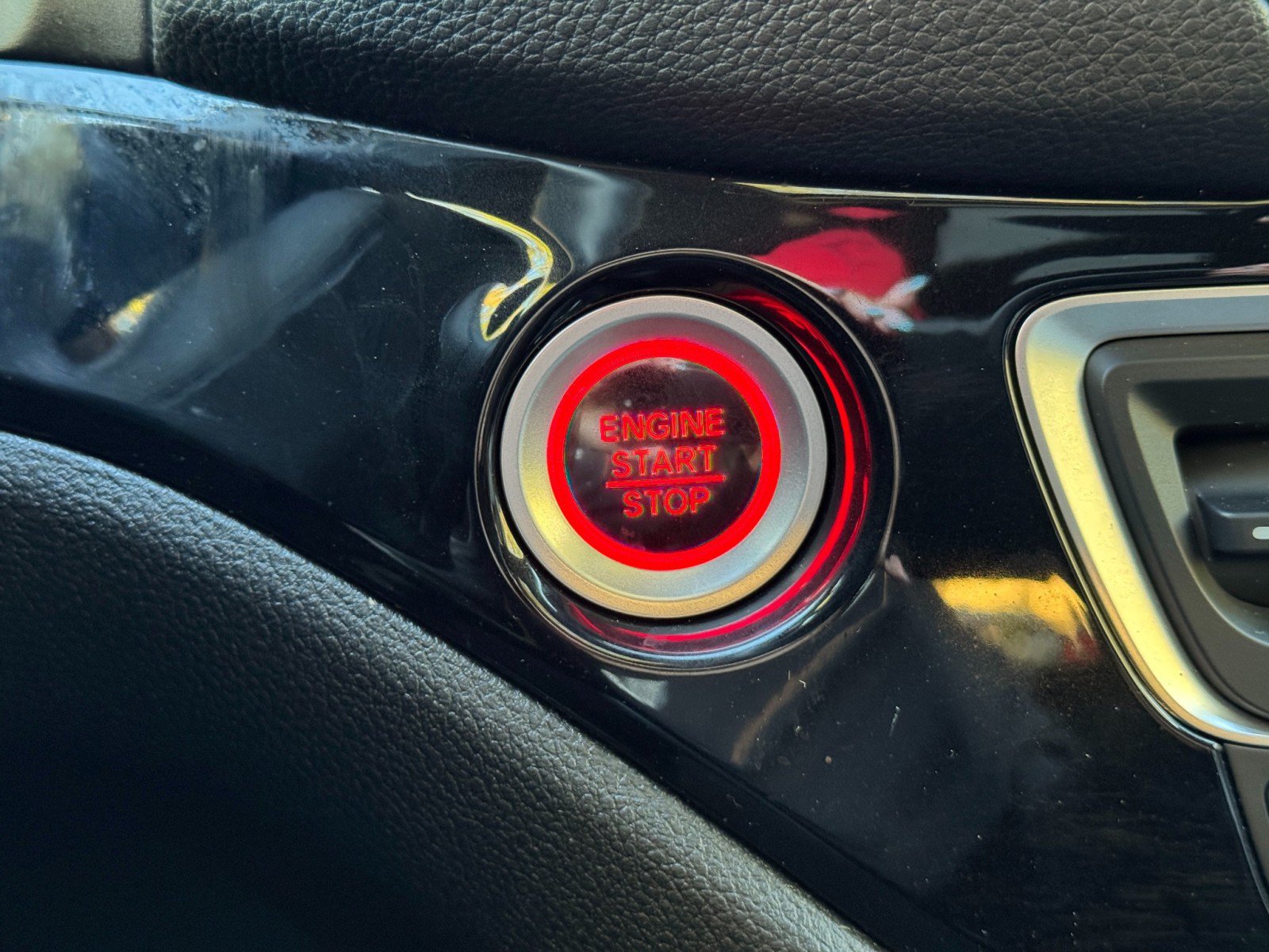 Used 2020 Honda Pilot Touring image 23