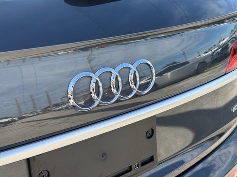 Used 2023 Audi Q5 2.0T Premium w/ Convenience Package AWD/4WD image 13