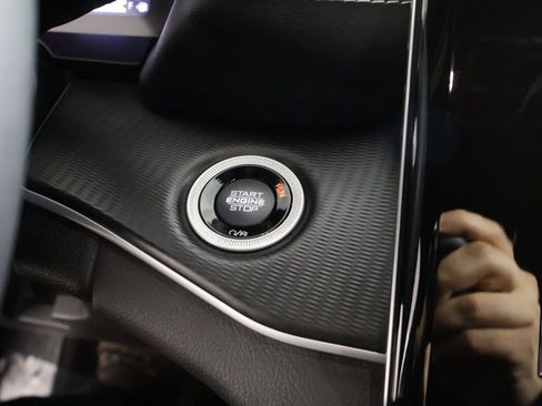 Used 2023 Jeep Grand Cherokee L Laredo image 43