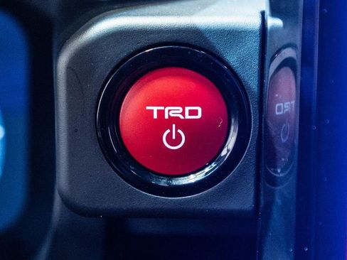 Used 2025 Toyota Tacoma TRD Pro AWD/4WD image 36