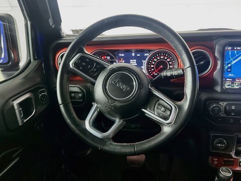 Used 2018 Jeep Wrangler Unlimited Rubicon AWD/4WD image 17