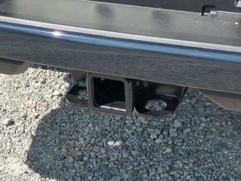 Used 2025 RAM 2500 Laramie AWD/4WD image 36